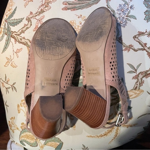 Pretty UNISA Sandals, Size 8.5 - Picture 12 of 12